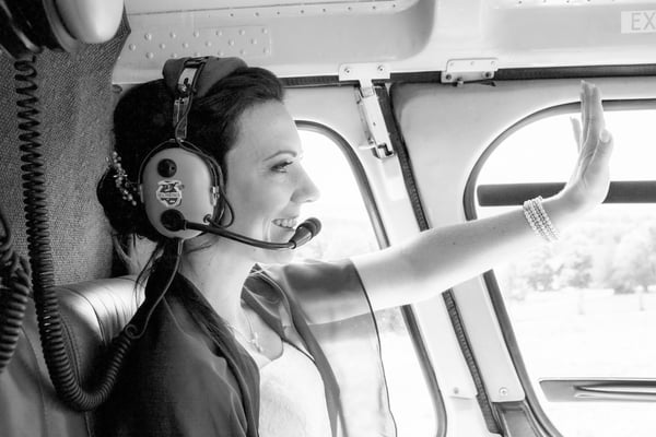 Hochzeitsfotografin St. Gallen, Fotografin, Hochzeit, Heiraten, Helikopter Flug, Heli Flug, Alpstein, Alpen, Schweiz, Seealpsee, Säntis, Überraschung, Aescher, spezielle Fotos, Obereggen, Kartause Ittigen, Hochzeit