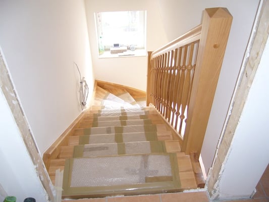 Wangentreppe Buche, bunt, "Tangstedt" (3) - Foto: KÄPPLER BauTischlerei