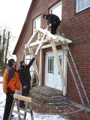 Haustürvordach "Wiepenkathen 2" - Foto (3): KÄPPLER BauTischlerei