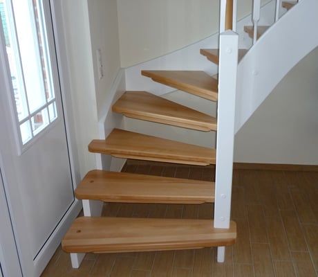 Massivholz Wangentreppe "Hemmoor" - Foto (4): KÄPPLER BauTischlerei