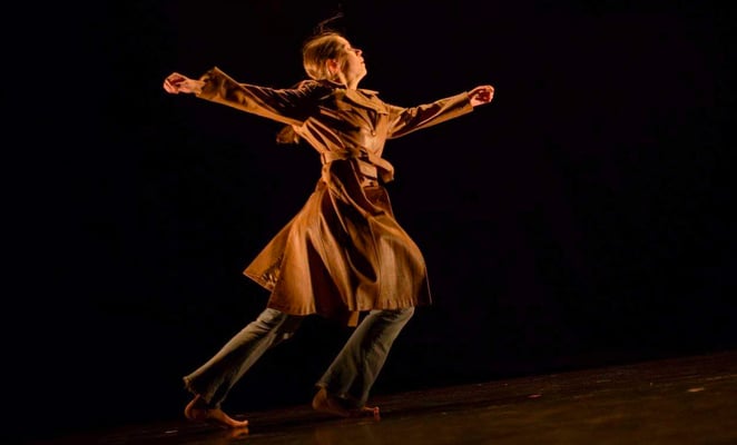 "Coated" - short dance solo - created and performed by Mareike Franz_02