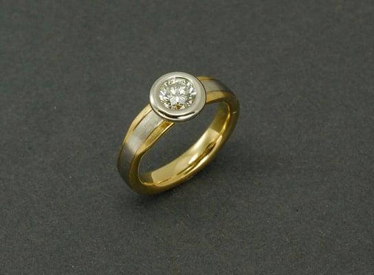 Brillantring mit schönem 0,6ct Brillant