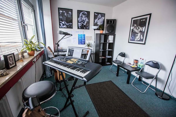 Keyboard Übungsraum Musikschule Music Secrets in Nürnberg