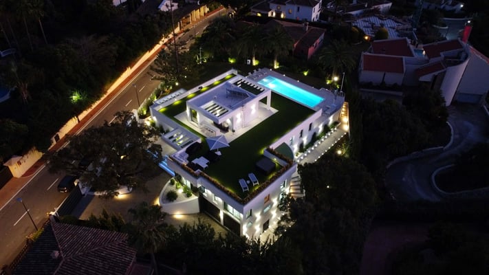 Vista aérea nocturna