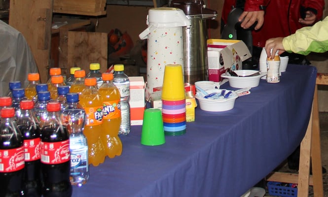 S Kaffi- und Teebuffet isch ä gfrogti Sach gsi :-)