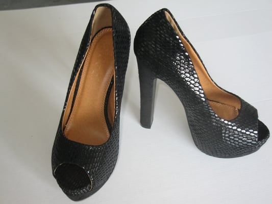 Heels Reptillook