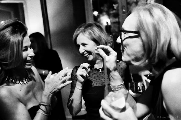 Realizzo servizi fotografici e video per feste e compleanni, diciottesimo, cerimonie, anniversari, convention aziendali, discoteche a Cagliari e Sardegna.