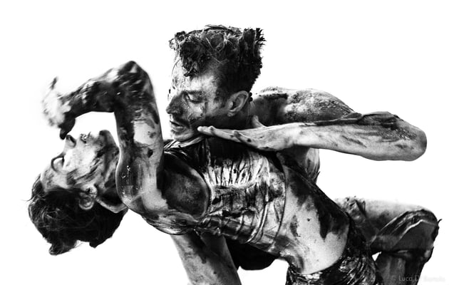 Luca Di Bartolo, architetto fotografo, videomaker Servizi fotografici e video per  architettura, fotografia industriale aziendale, commerciale e immobiliare a Cagliari e in Sardegna. Servizio fotografico e video per  matrimonio e cerimonie, moda e fashion