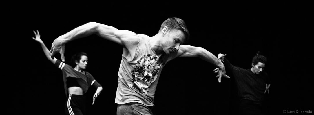 Luca Di Bartolo, architetto fotografo, videomaker Servizi fotografici e video per  architettura, fotografia industriale aziendale, commerciale e immobiliare a Cagliari e in Sardegna. Servizio fotografico e video per  matrimonio e cerimonie, moda e fashion