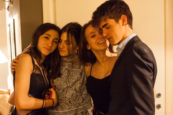 Realizzo servizi fotografici e video per feste e compleanni, anniversari, convention aziendali, discoteche a Cagliari e Sardegna.