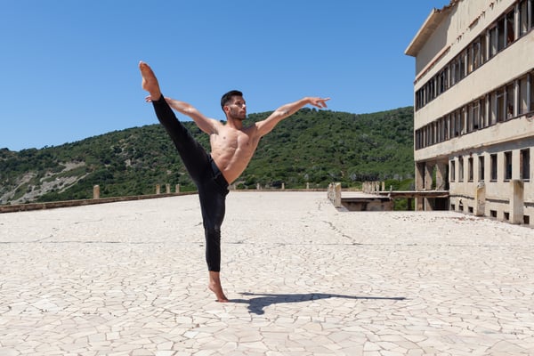 Servizi fotografici, servizi video per la danza e il teatro, cagliari e sardegna, saggi, eventi , balletto, ballerine e ballerini, videomaker, video danza, videodance, screendance. regia cinema videoclip moda fashion architettura immobilare