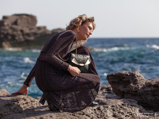 AngelaBarbieriDesign fotografia per la moda italia sardegna cinema fashion videomaker abbigliamento  borse a tracolla fotografo cagliari  stilista modella  altamoda fotografi migliori