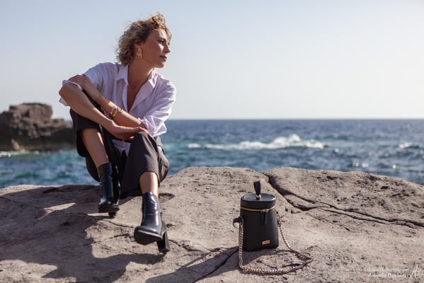 AngelaBarbieriDesign fotografia per la moda italia sardegna cinema fashion videomaker abbigliamento  borse a tracolla fotografo cagliari  stilista modella Shooting - Pubblicità - Editoriali per brands magazines aziende