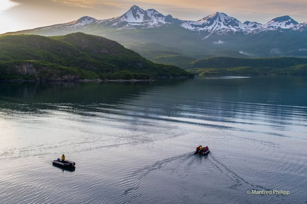 Kinak Bay im Katmai Nationalpark in Alaska, USA