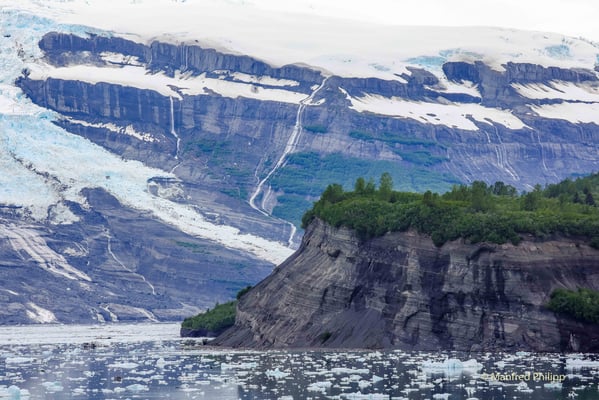 Icy Bay in Alaska, USA
