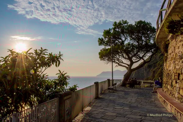 Steilküste in der Cinque Terre, Italien