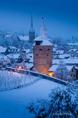 Winterliche Abenddämmerung über Zug
