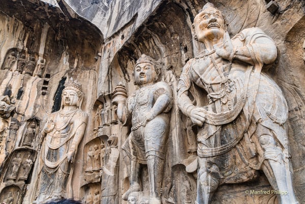 Felsenhöhlen von Longsheng, Luoyang