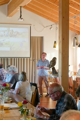 Der Vorsitzende Leo Rasch gibt einen Überblick zu den Aktivitäten der Kreisgruppe. Foto: M. Kächler
