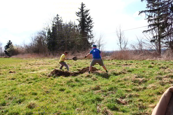 Baumpflanztag auf der Buxheimer Fläche. Foto: Ines Wendekamm