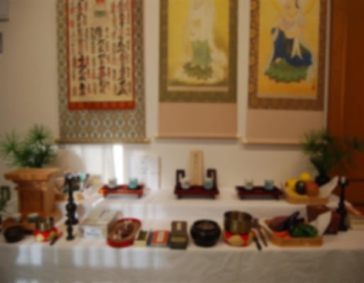 本集会で春季慰霊祭が行じられた旧会館、観音の間