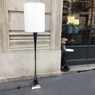 Lampada da terra Piramide A. MONTAGNA GRILLO, A. TONELLO corpo in metallo 1970 