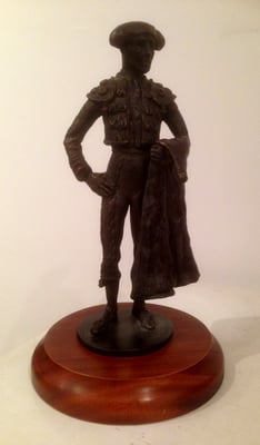 1.500 €. Torero. 32x16x16 cm