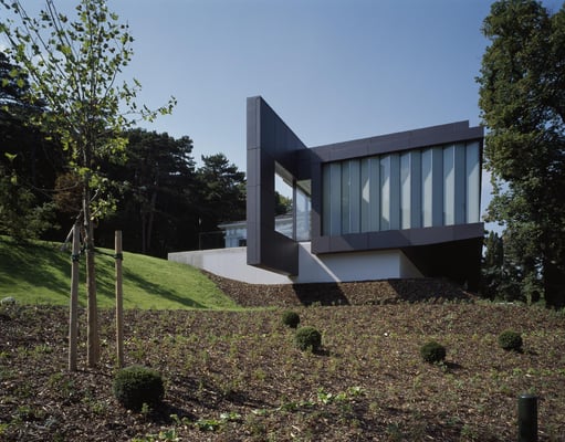 Conversion and extension of a turn-of-the-century villa - Photo © G. Zugmann