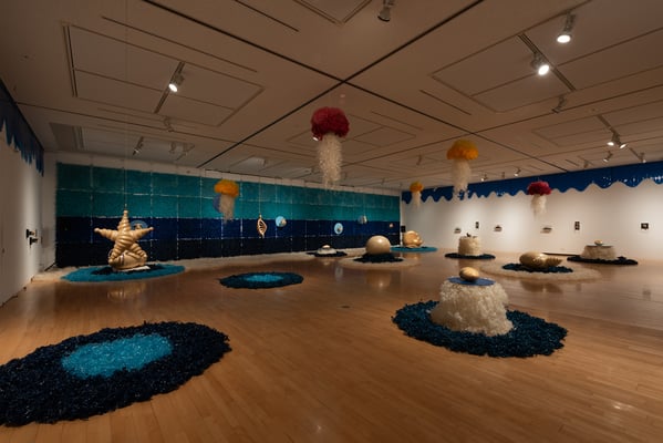 2018年 安城展  約300㎡の大型インスタレーション作品『セロ深海の不思議な生き物たち』展示風景