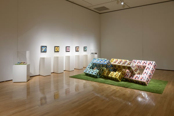 2012年 川越市立美術館『開館10周年・市制施行90周年記念特別展Ⅱ　タッチアート! 2』展示風景