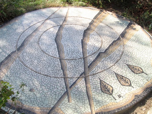 mosaïque au sol, réalisation du décor achevée