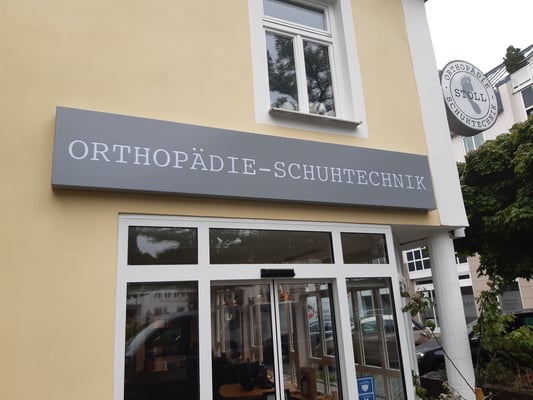 Leuchtkasten Aluminium Buchstaben ausgelasert