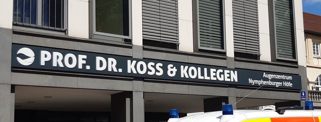 Aluminium Blende Buchstaben durchgesteckt