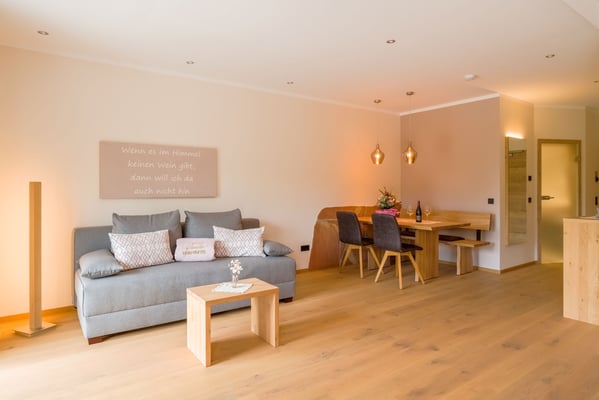 Vinotel und Weingut Helmstetter Bürgstadt