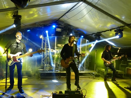 Le groupe Motel au bal de Pâques 2017 à Cros de Géorand