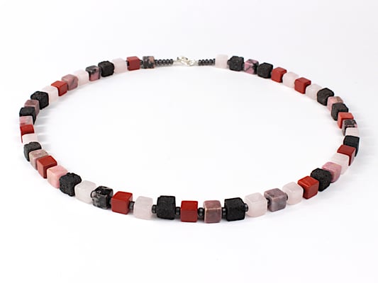 Lava Würfel Kette in Rosa, Rot und Schwarz