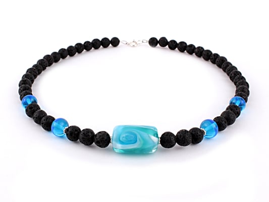 Lavakette mit Zylinderperle in Türkis