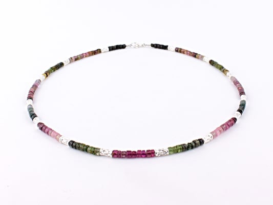 Kette aus Turmalin-Rondellen