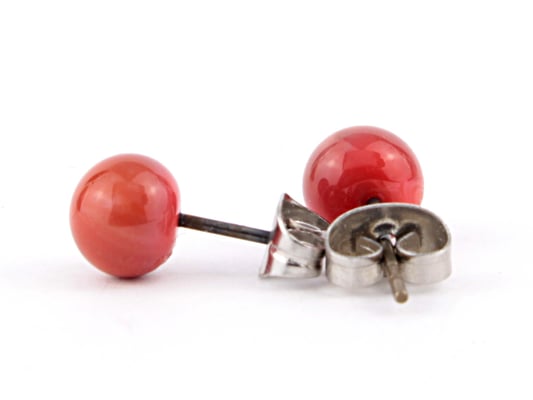 Einfarbige Ohrstecker korallrot