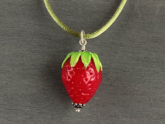 Erdbeer-Anhänger