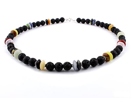 Lavakette mit Edelstein-Linsen