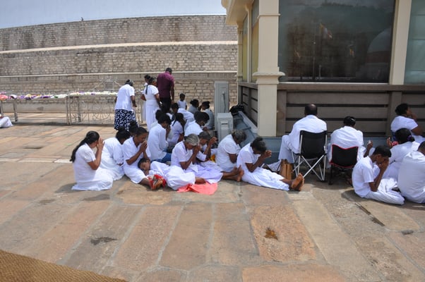 Sri Lanka: Anuradhapura, Dagoba Ruvanveliseya