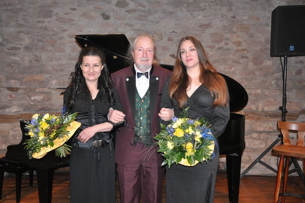 KuBe Konzert Benefizaktion für Ukrainische Kinder, 22. April 2022, Uhrmachers Haus, Köllerbach, Natalia Malkova, Michael Britz und Elisa Wehrle