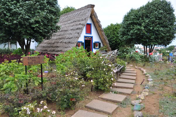 Madeira, Santana, Dreieckhäuser aus Colmo