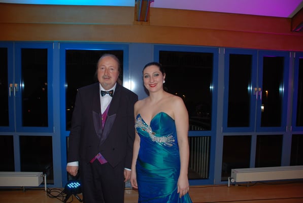 Ljiljana Winkler mit Michael Britz am 12. Januar 2014 im Rathaus Riegelsberg. KuBe Konzert "Nacht der heiteren Glanzstücke".
