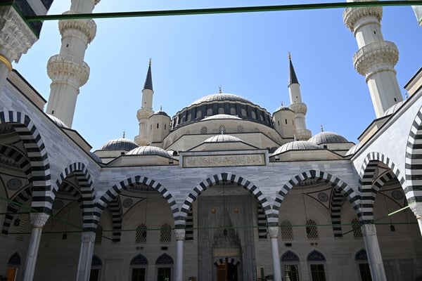 Turkmenistan, Ashgabad, Blaue Moschee