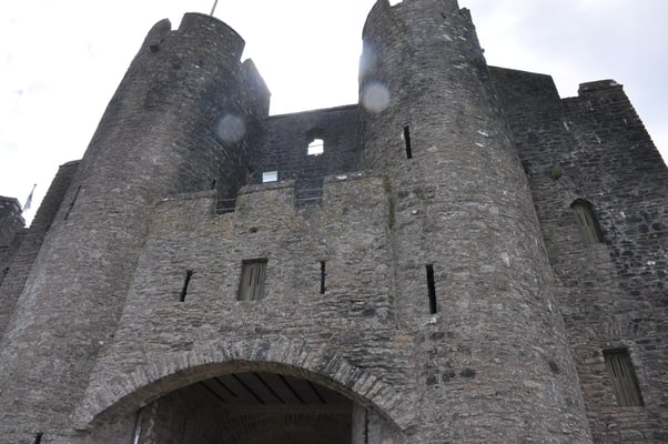Wales, Auf dem Weg nach Irland: Station in Pembroke, Normannenburg