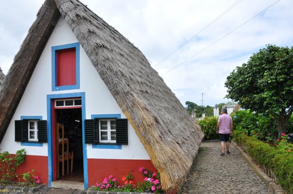 Madeira, Santana, Dreieckhäuser aus Colmo