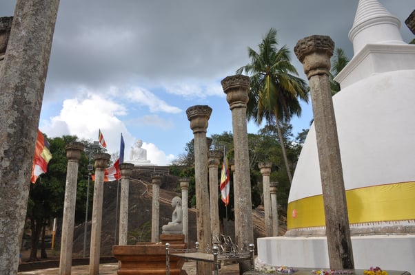 Sri Lanka, Mihintale, Sela Stupa