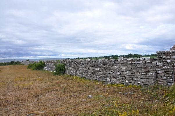 Schweden, Öland, Jagdmauer von König Gustav Adolph